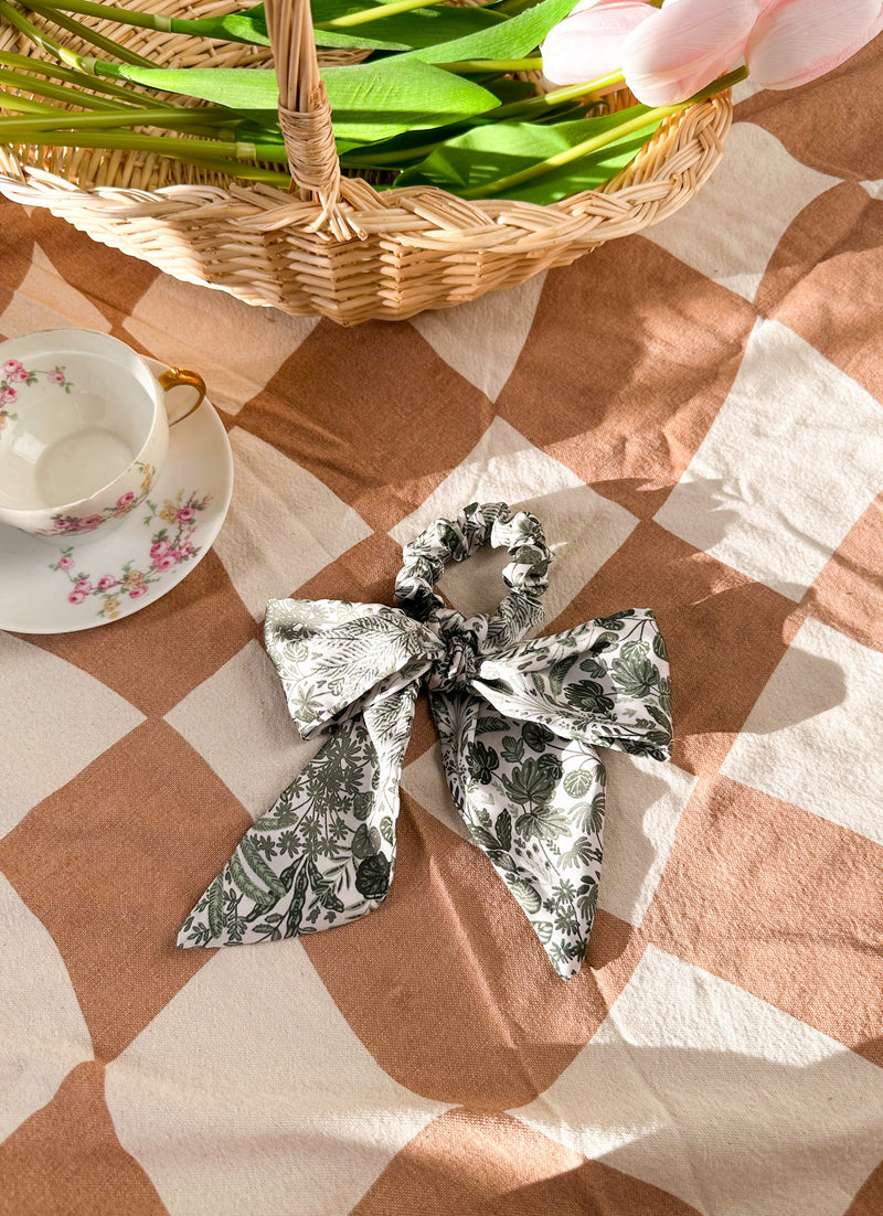 Plants Scrunchie Scarf