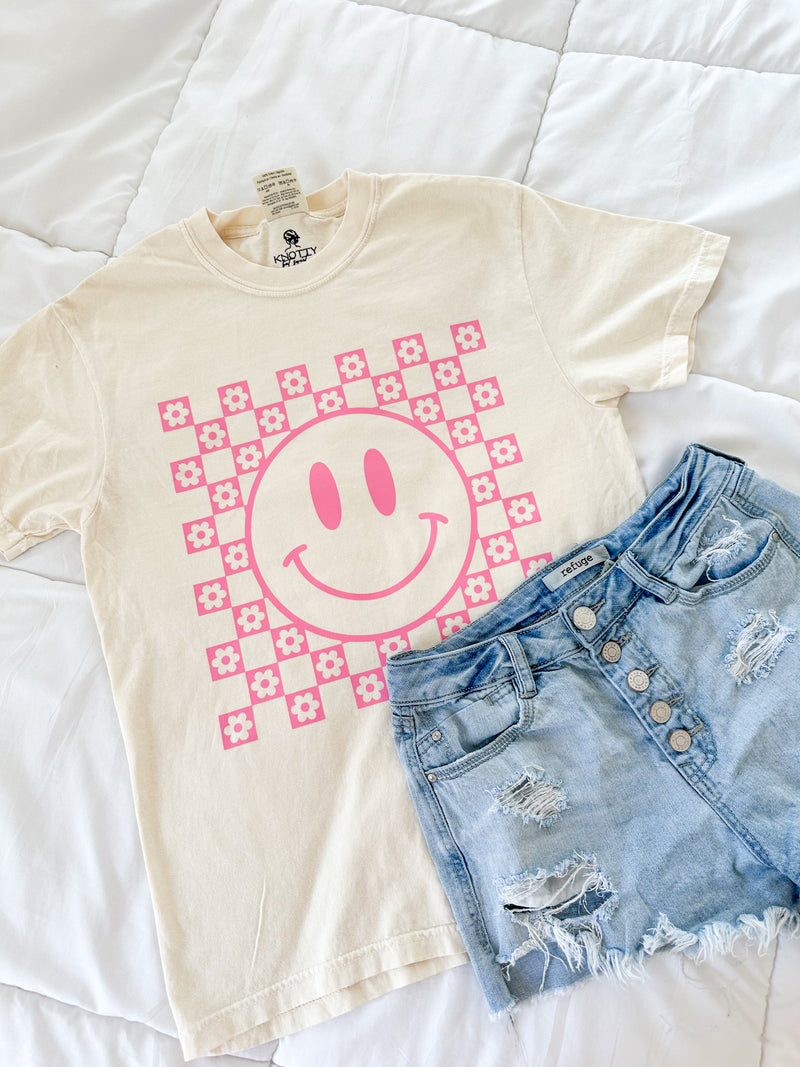 Checkered Floral Smiley Tee (Pink)