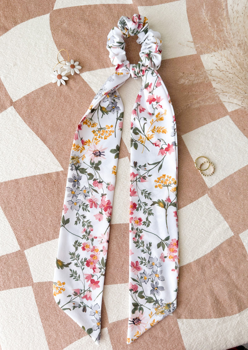 Summer Floral Scrunchie Scarf